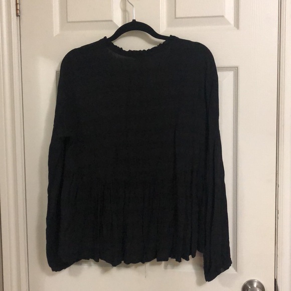 Black long sleeve peplum top - Picture 2 of 3